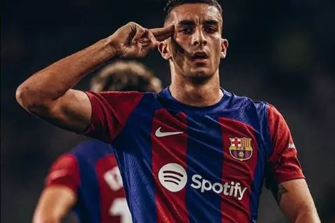برشلونة يضرب أولًا.. هدف مبكر لفيران توريس في مرمى أوساسونا